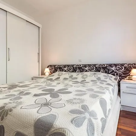 Apartment - Istra Premantura