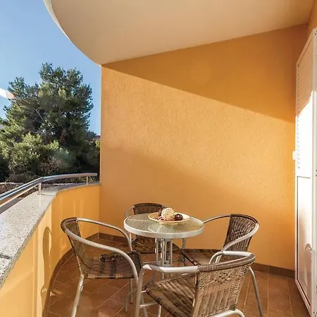 - Istra Apartman